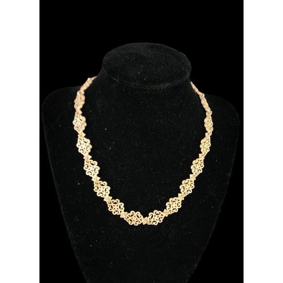 Vintage Avon Gold plated Filigree Chocker style necklace - Picture 4 of 6